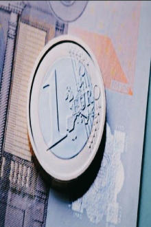 Un euro Trailer