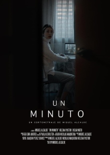 Un minuto Trailer