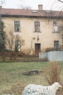 Une maison à Prague Trailer