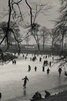 Voetballen en Schaatsen in Haarlem Trailer