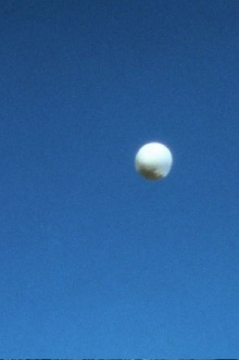 Weather Balloon, Feathered Balloon Trailer