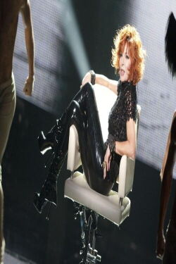 10 choses à savoir sur Mylène Farmer (2017)