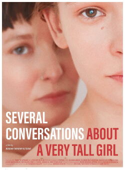 Algunas conversaciones sobre una chica muy alta (2018)