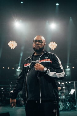 15 years 101Barz (2021) 15 years 101Barz (2021)