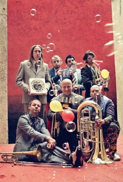20 Jahre MNOZIL BRASS - der Jubiläumsfilm (2015)