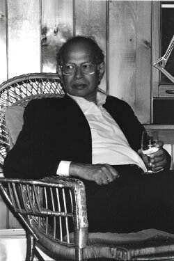 Aamar Desh (1962)