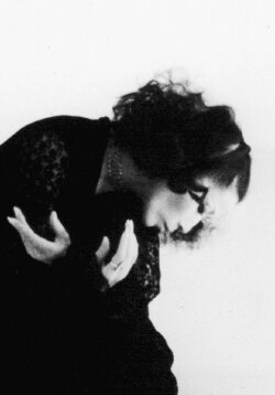 Akiko: Portrait of a Dancer (1985) Akiko: Portrait of a Dancer (1985)
