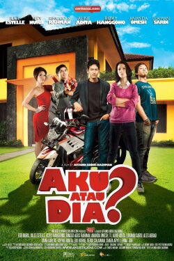 Aku atau Dia? (2010)