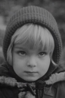 Alone With Snow (1975) Alone With Snow (1975)