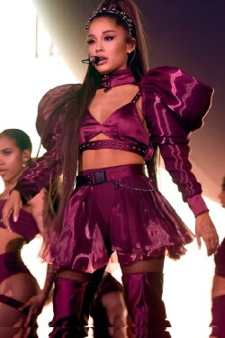 Ariana Grande - Live In Coachella (2019)