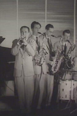 Arne Domnérus Plays (1952) Arne Domnérus Plays (1952)