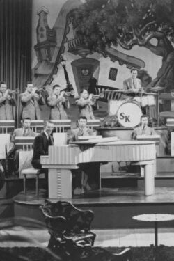 Artistry in Rhythm (1944) Artistry in Rhythm (1944)