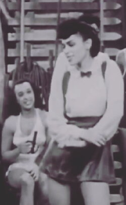 Backstage Blues (1943)
