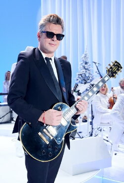 Benjamin Biolay - Christmas Show (2022) Benjamin Biolay - Christmas Show (2022)