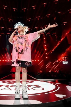 Billie Eilish: Live at iHeartRadio Music Festival (2021)