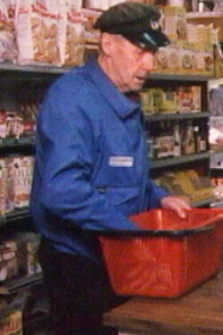 Byn som vägrade dö (1990) Byn som vägrade dö (1990)