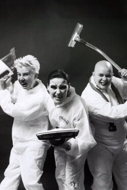Carpet Cleaners (2002)