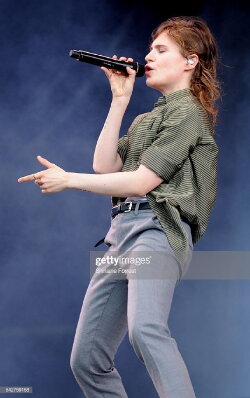 Christine and the Queens - Glastonbury (2016) Christine and the Queens - Glastonbury (2016)