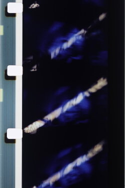 Couleurs délicieuses sur fond bleu (1977)