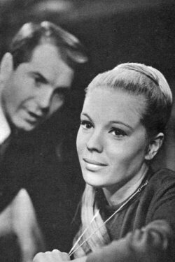 Der Kristallspiegel (1968) Der Kristallspiegel (1968)