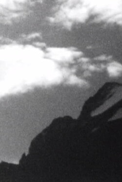 Des nuages aux fêlures de la terre (2007)
