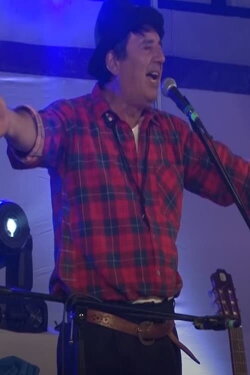 El Clavel en La Cruz de Mayo (2015)