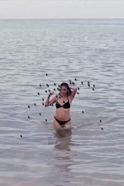 Hot Beach Babe Aims to Please (2014) Hot Beach Babe Aims to Please (2014)