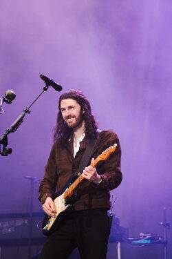Hozier - Live at Lollapalooza Brazil 2024 (2024) Hozier - Live at Lollapalooza Brazil 2024 (2024)