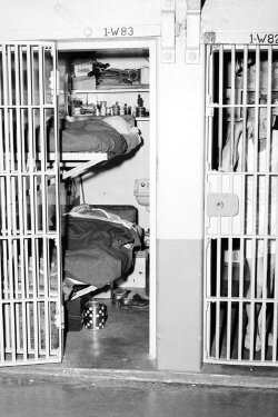 Inside San Quentin (1976)