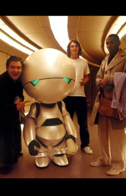 Inside 'The Hitchhiker's Guide to the Galaxy' (2005) Inside 'The Hitchhiker's Guide to the Galaxy' (2005)