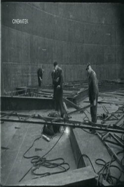 Installations Pétrolières à Anvers (1952) Installations Pétrolières à Anvers (1952)