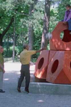 Isamu Noguchi (1972) Isamu Noguchi (1972)