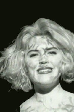 Kissy Suzuki Suck (1992) Kissy Suzuki Suck (1992)