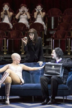 Les Contes d'Hoffmann (Théâtre Royal de La Monnaie) (2019) Les Contes d'Hoffmann (Théâtre Royal de La Monnaie) (2019)