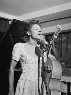Maxine Sullivan: Love to Be in Love (1990) Maxine Sullivan: Love to Be in Love (1990)