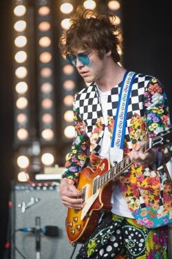 MGMT Glastonbury 2014 (2014) MGMT Glastonbury 2014 (2014)