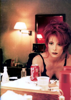 Mylène Farmer: California (1996) Mylène Farmer: California (1996)