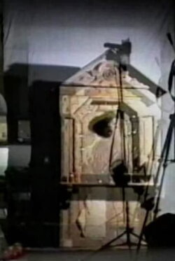 never confuse movement with action (1998)