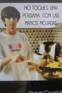 NO TOQUES UNA PERSIANA CON LAS MANOS MOJADAS (2022) NO TOQUES UNA PERSIANA CON LAS MANOS MOJADAS (2022)