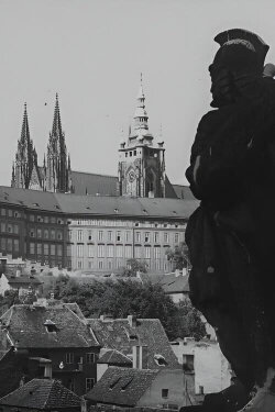 Noble and Mundane Prague (1949) Noble and Mundane Prague (1949)