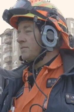Oranje Helmen in Turkije (2023) Oranje Helmen in Turkije (2023)