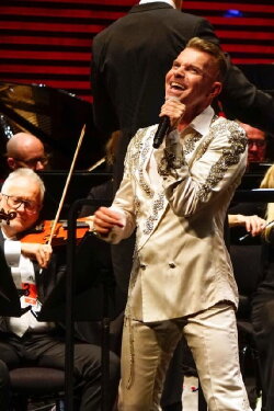 Paul Oscar with the Icelandic Symphony Orchestra (2020) Paul Oscar with the Icelandic Symphony Orchestra (2020)