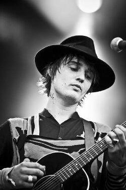 Pete Doherty: Glastonbury 2009 (2009) Pete Doherty: Glastonbury 2009 (2009)