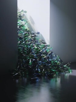Plastic Dreams (2019) Plastic Dreams (2019)