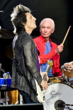 Rolling Stones – Hearts for Prague (2018) Rolling Stones – Hearts for Prague (2018)