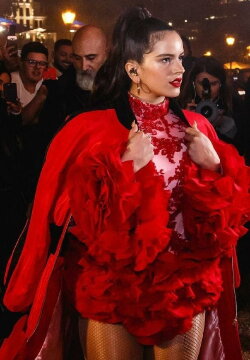 Rosalía, entre bambalinas (2018) Rosalía, entre bambalinas (2018)