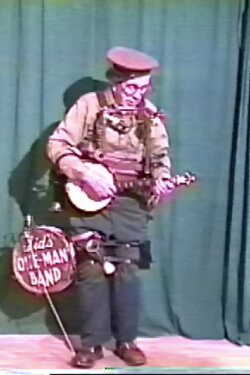 Sid Laverents' One-Man Band Act at Age 90 - Audition Tape Outtakes (1998) Sid Laverents' One-Man Band Act at Age 90 - Audition Tape Outtakes (1998)