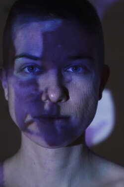 skin-deep (2021)