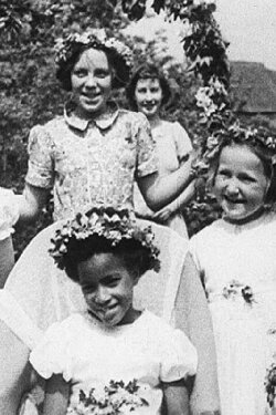 Springtime in an English Village (1944) Springtime in an English Village (1944)