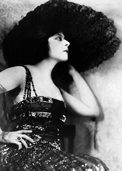 Stars of Yesterday (1931)